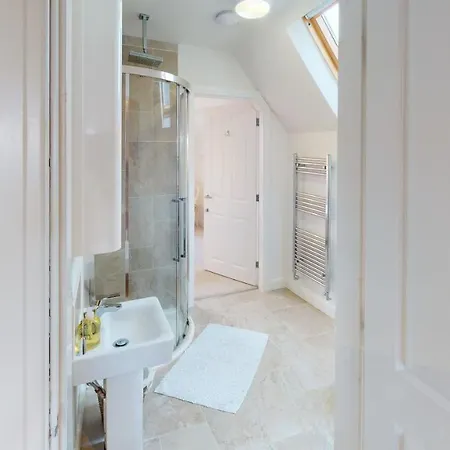 Silversands House - The Bay Filey, Sleeps 8-10, 2 Dogs Welcome * Reighton