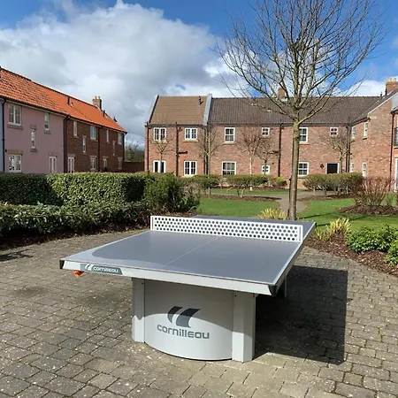 Holiday home Silversands House - The Bay Filey, Sleeps 8-10, 2 Dogs Welcome Reighton