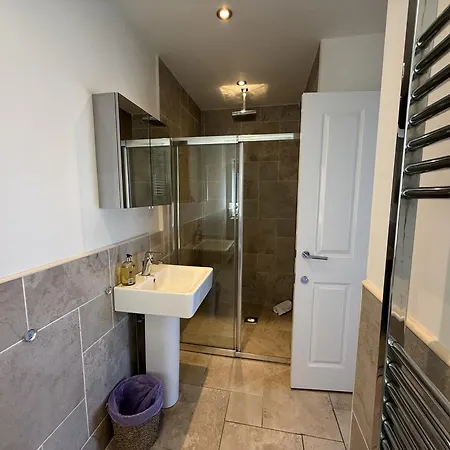 Silversands House - The Bay Filey, Sleeps 8-10, 2 Dogs Welcome *