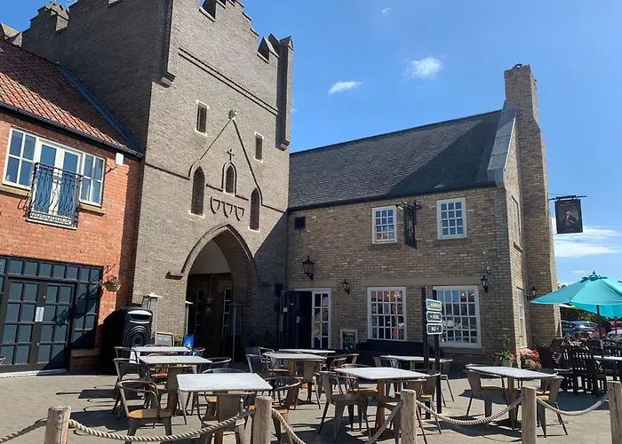 Silversands House - The Bay Filey, Sleeps 8-10, 2 Dogs Welcome Reighton