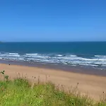 Silversands House - The Bay Filey, Sleeps 8-10, 2 Dogs Welcome Hébergement de vacances Reighton